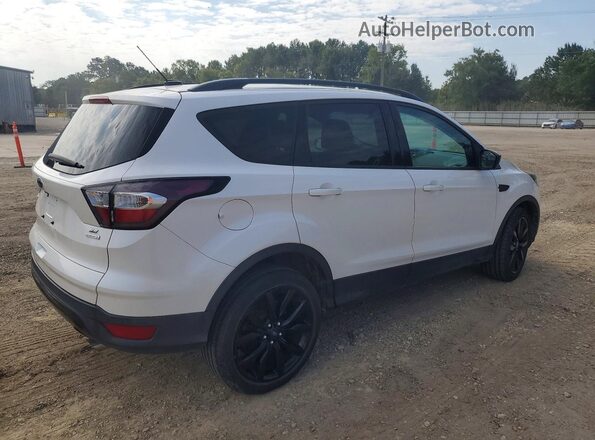 1FMCU0G92HUB95900 2017 FORD ESCAPE White Передня права чверть