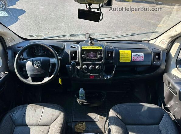3C6URVJG9KE558902 2019 RAM PROMASTER Синий Вид щитка приборов