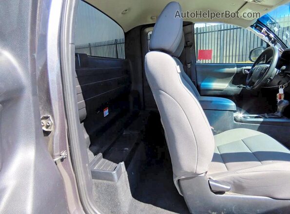 5TFRX5GNXKX158874 2019 TOYOTA TACOMA Gray Front interior view