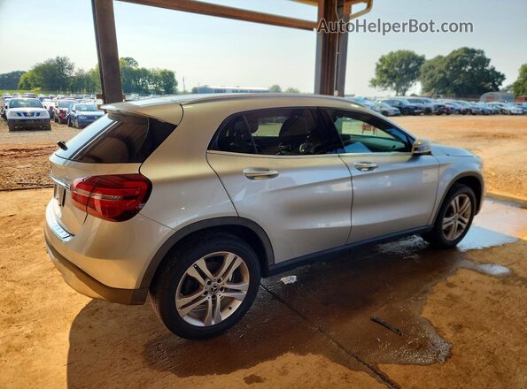 WDCTG4EBXKJ553210 2019 MERCEDES-BENZ GLA-CLASS Silver Przód prawy