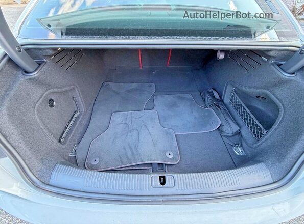 WAUC4AF41KA053138 2019 AUDI S4 White Engine compartment view