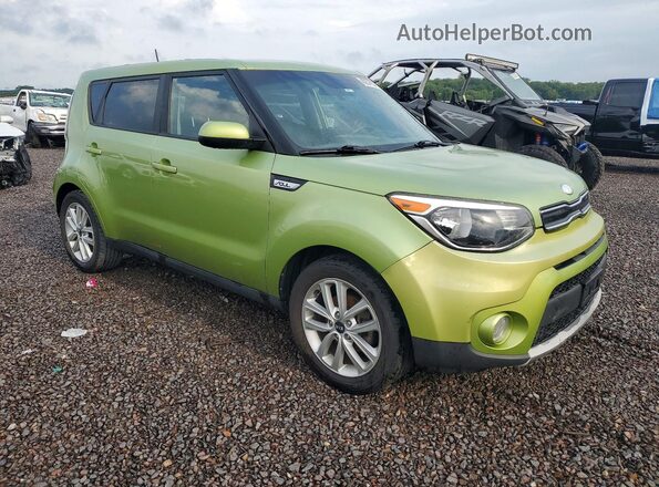 KNDJP3A50H7876713 2017 KIA SOUL Зеленый Вид спереди