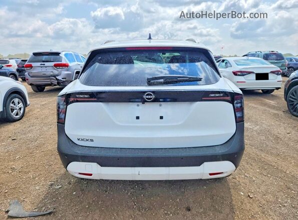 3N8AP6CE4TL374262 2026 NISSAN KICKS White Widok wnętrza z przodu