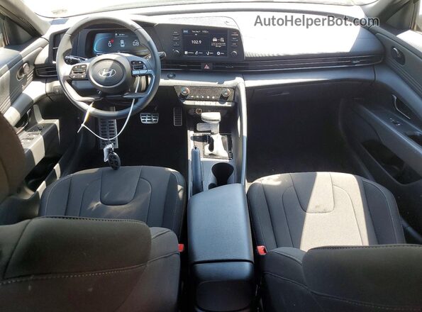 KMHLM4DG0TU154703 2026 HYUNDAI ELANTRA Gray Вид щитка приладів