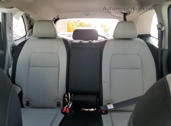 7FARS4H20PE021574 2023 HONDA CR-V White Vista de los asientos traseros