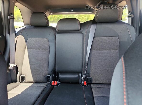 7FARS6H66TE143994 2026 HONDA CR-V Green Rear seats view