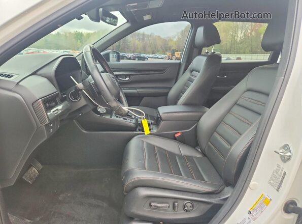 7FARS6H89SE075898 2025 HONDA CR-V White Front interior view