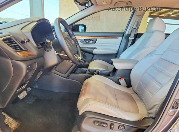 7FARW1H85HE002804 2017 HONDA CR-V Gray Front interior view