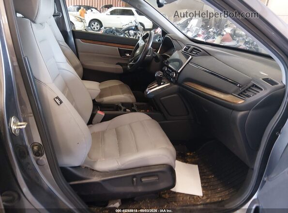 7FARW1H85JE017471 2018 HONDA CR-V Серый Вид салона спереди
