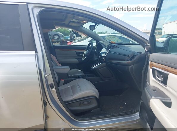 7FARW1H86HE003928 2017 HONDA CR-V Silver Вид салону спереду