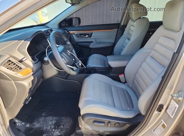 7FARW2H5XJE012231 2018 HONDA CR-V Silver Front interior view