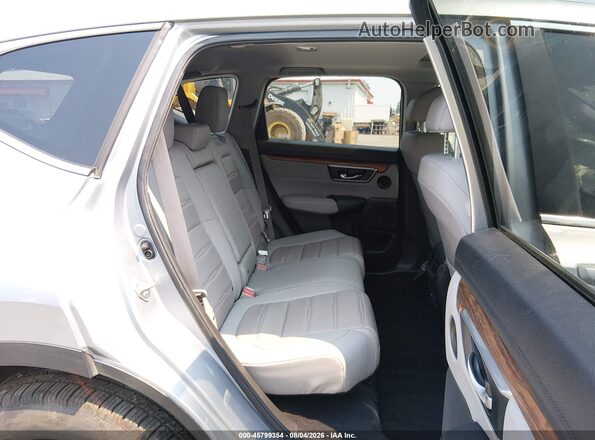 7FARW2H80JE077664 2018 HONDA CR-V Silver 