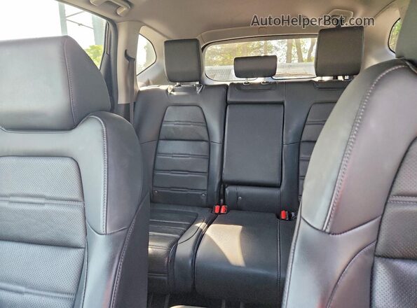 7FARW2H83JE051480 2018 HONDA CR-V Black Rear seats view