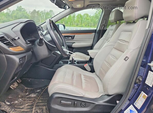 7FARW2H85JE080107 2018 HONDA CR-V Blue Front interior view
