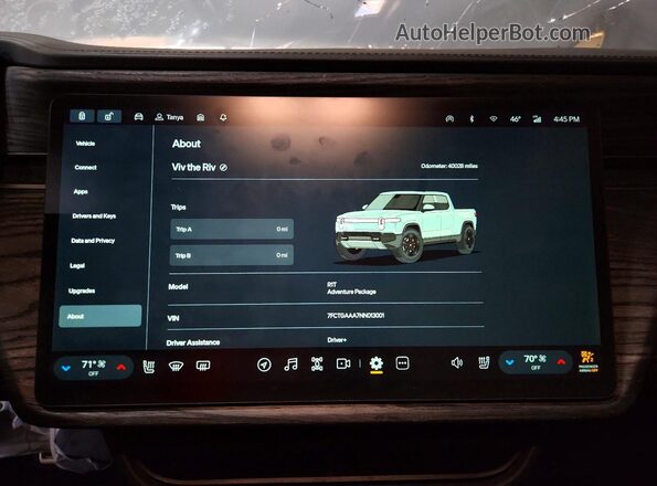 7FCTGAAA7NN013001 2022 RIVIAN R1T Серый Вид щитка приборов