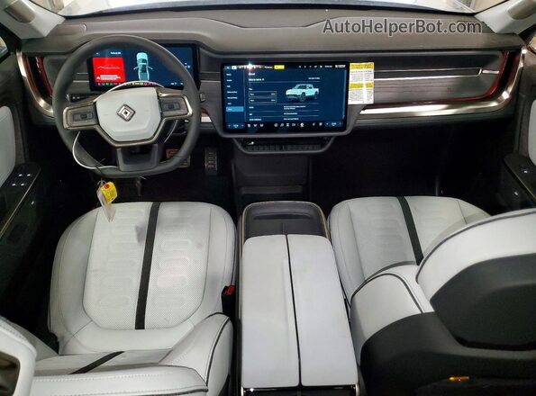 7FCTGBAAXSN040324 2025 RIVIAN R1T Серый Вид панели приборов