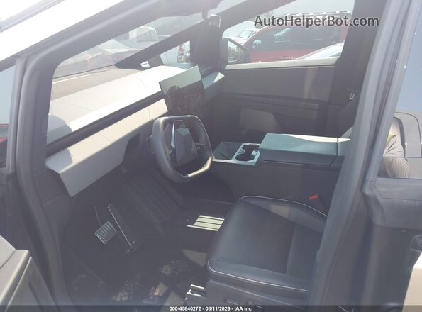 7G2CEHED1SA067746 2025 TESLA CYBERTRUCK Gray Front interior view