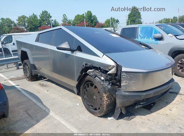 7G2CEHED1SA067746 2025 TESLA CYBERTRUCK Gray Rear interior view