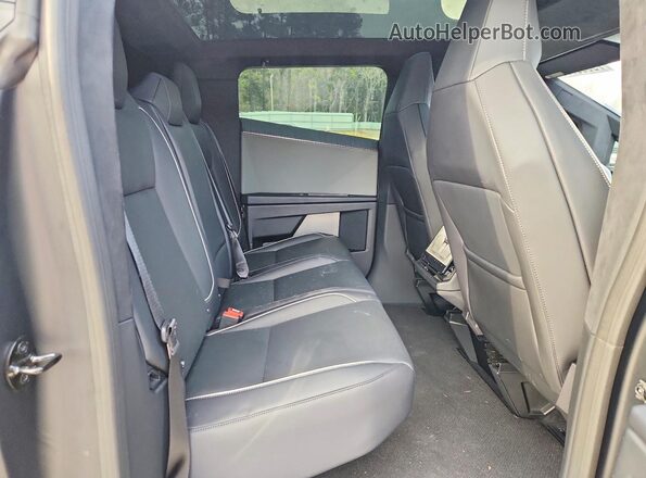 7G2CEHED1SA073210 2025 TESLA CYBERTRUCK Black უკანა სავარძლების ხედი