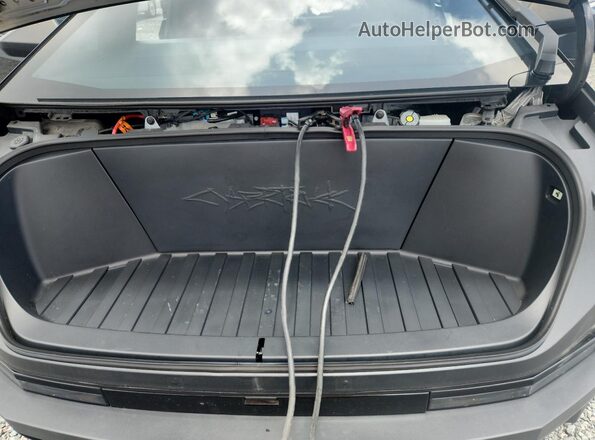 7G2CEHED3RA046892 2024 TESLA CYBERTRUCK Gray Widok wnętrza z tyłu