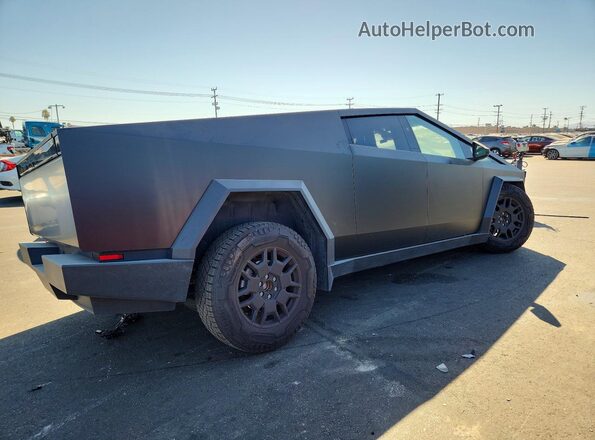 7G2CEHED4RA020222 2024 TESLA CYBERTRUCK Black Հետևի աջ