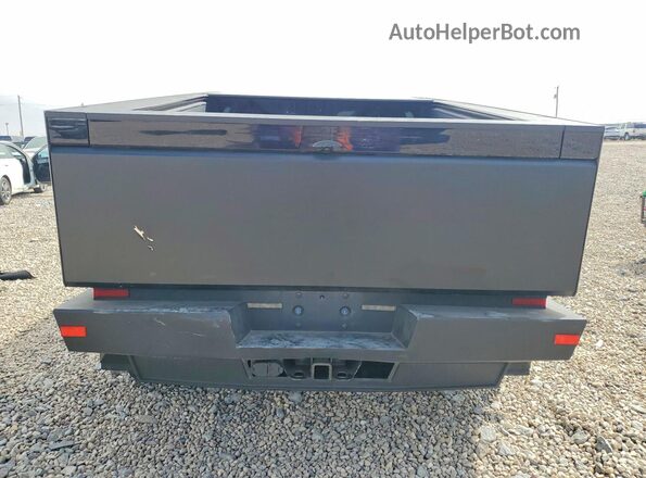 7G2CEHED4SA059317 2025 TESLA CYBERTRUCK Silver Vista trasera