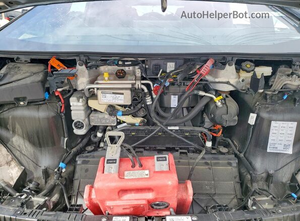 7G2CEHED4SA059317 2025 TESLA CYBERTRUCK Silver Vista interior trasera