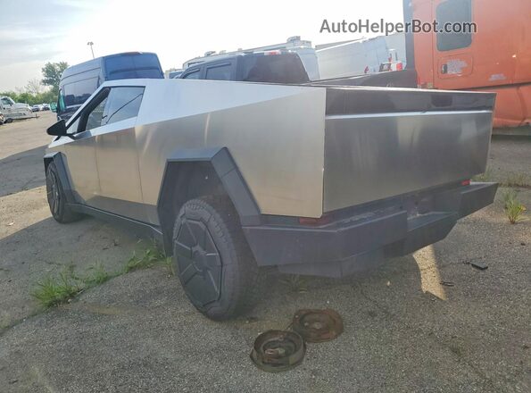 7G2CEHED5RA024179 2024 TESLA CYBERTRUCK Silver უკანა მარცხენა