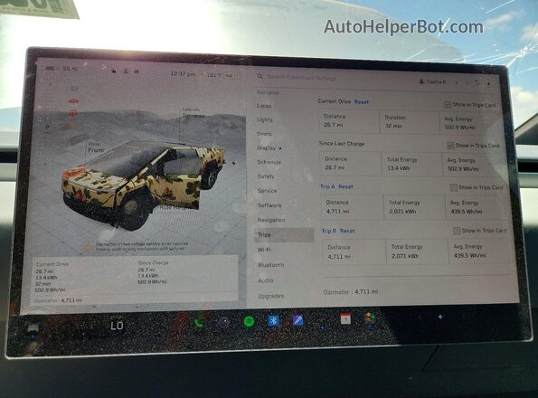 7G2CEHED6SA076023 2025 TESLA CYBERTRUCK Gray Widok zestawu wskaźników
