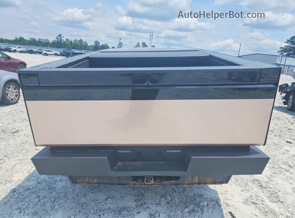 7G2CEHED8RA006954 2024 TESLA CYBERTRUCK Pink Rear view