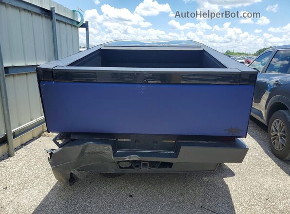 7G2CEHED8RA016934 2024 TESLA CYBERTRUCK Blue Հետևի տեսք