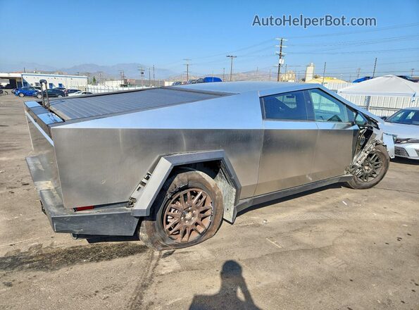 7G2CEHED8SA073141 2025 TESLA CYBERTRUCK Silver უკანა მარჯვენა
