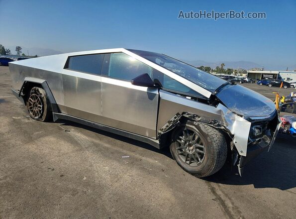 7G2CEHED8SA073141 2025 TESLA CYBERTRUCK Silver წინა მარჯვენა