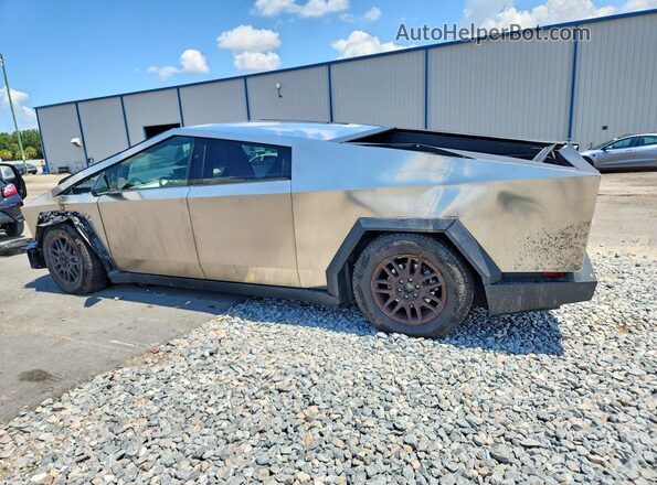 7G2CEHED8SA080865 2025 TESLA CYBERTRUCK Серебряный Задняя левая четверть