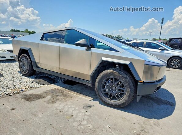 7G2CEHED8SA080865 2025 TESLA CYBERTRUCK Серебряный Передняя правая четверть