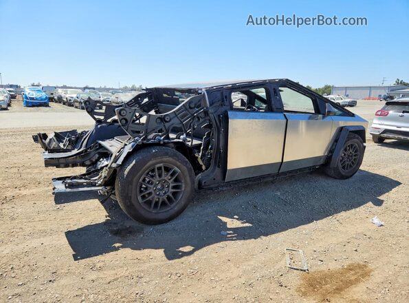 7G2CEHED9RA050977 2024 TESLA CYBERTRUCK Серебряный Задняя правая четверть