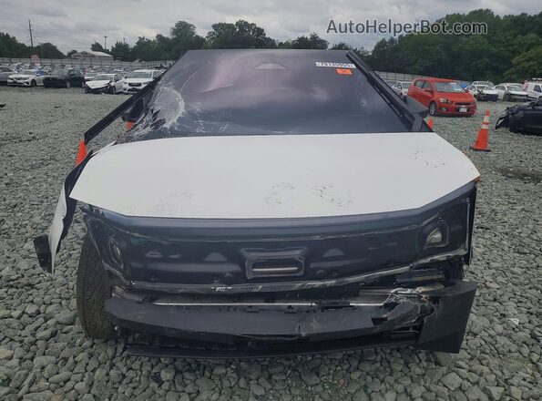 7G2CEHED9SA069292 2025 TESLA CYBERTRUCK White Widok z przodu