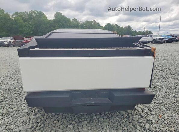 7G2CEHED9SA069292 2025 TESLA CYBERTRUCK White Widok z tyłu