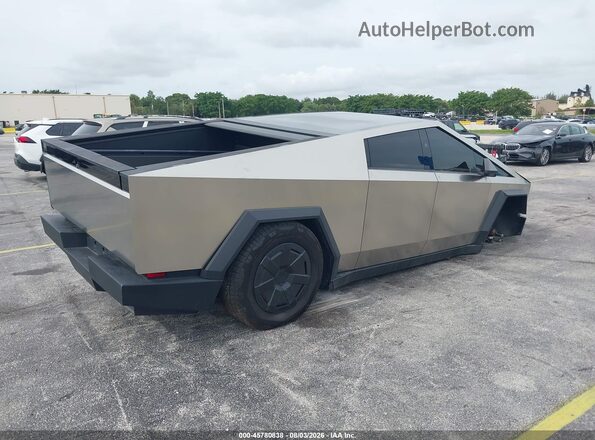 7G2CEHEE0SA061686 2025 TESLA CYBERTRUCK Silver Rear right