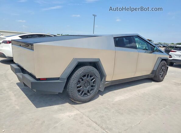 7G2CEHEE2SA061608 2025 TESLA CYBERTRUCK Silver Rear right