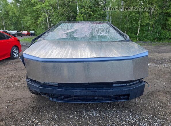 7G2CEHEE8SA065579 2025 TESLA CYBERTRUCK Silver Widok zestawu wskaźników