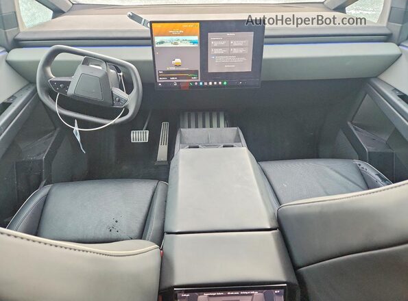 7G2CEHEE9SA075778 2025 TESLA CYBERTRUCK Gold Առջևի վահանակի տեսք