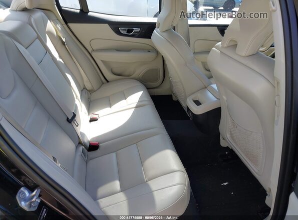 7JR102FK0KG002996 2019 VOLVO S60 Black Widok naklejki z numerem VIN