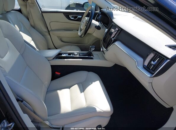 7JR102FK0KG002996 2019 VOLVO S60 Black Widok wnętrza z przodu