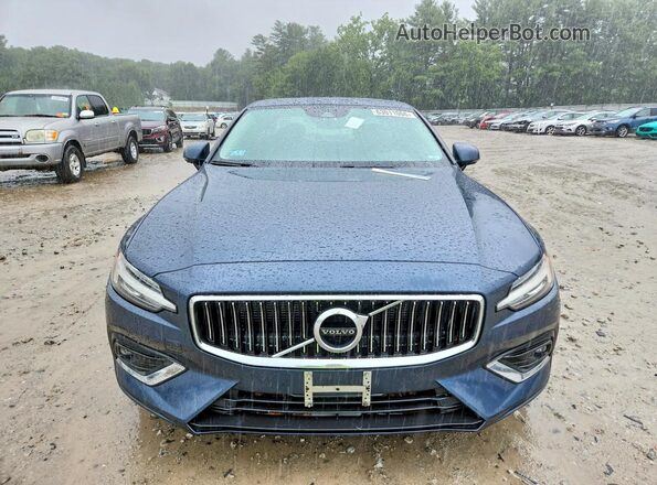 7JR102FLXKG011696 2019 VOLVO S60 Blue Front view