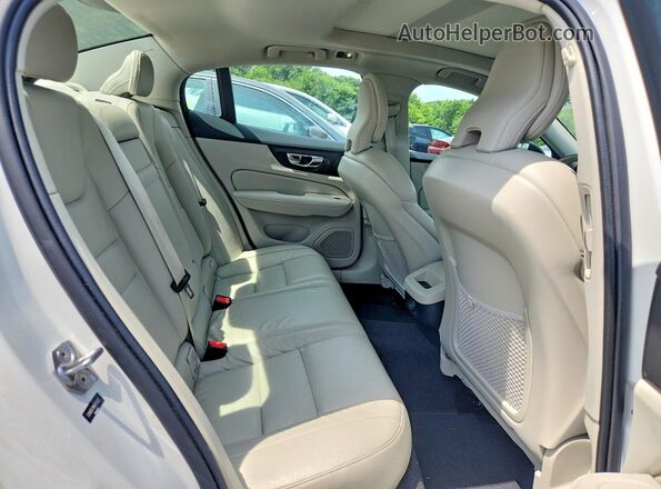 7JR102FZXMG112227 2021 VOLVO S60 White Widok tylnych siedzeń