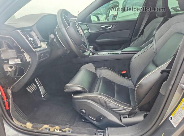 7JRA22TM6KG015185 2019 VOLVO S60 Gray წინა სალონის ხედი