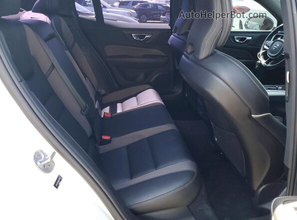 7JRL12FH8RG306856 2024 VOLVO S60 White Rear seats view