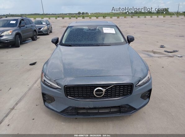7JRL12FK9RG323001 2024 VOLVO S60 Blue Սարքավորումների վահանակի տեսք