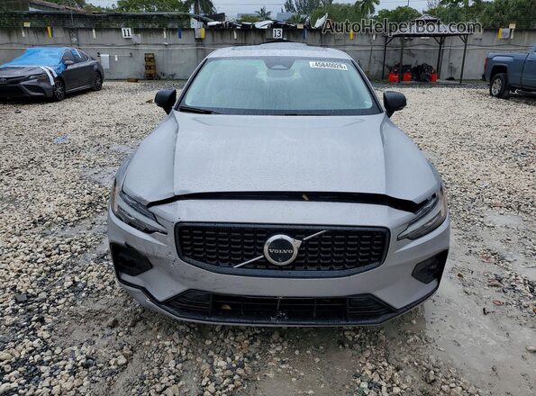 7JRL12FL4RG310147 2024 VOLVO S60 Silver Vista frontal